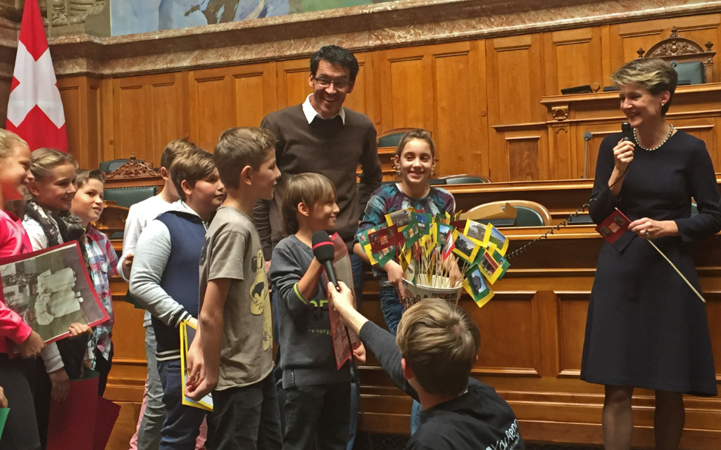 Swissaid: scolari ricevuti a Palazzo federale, 10.11.2015